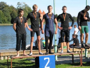 Šaunioji ketveriukė - su sidabro medaliais: G.Vitkauskas, M.Miklovis, R.Domeikis ir E.Andriulis. / © silutesnaujienos.lt