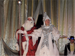 Šilutės teatras kviečia į spektaklį "Siurprizas Kalėdų Seneliui". / Organizatorių nuotr.
