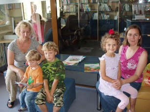 Mažieji bibliotekos lankytojai įvairiausių užsiėmimų ras užsukę į Vaikų aptarnavimo skyrių. / Liudos Nausėdienės nuotr.