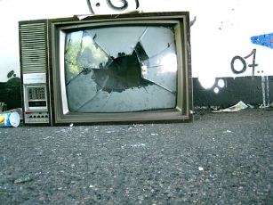 broken television by samgoesdown