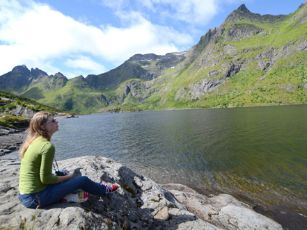 bucyte prie Norvegijos fiordu uz poliarinio rato
