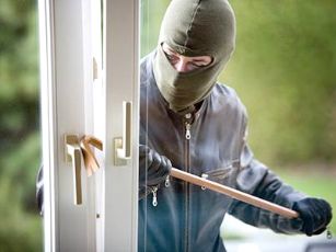 make-your-home-unattractive-to-thieves-554