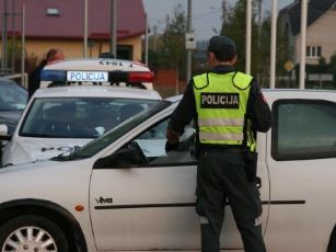 Policija