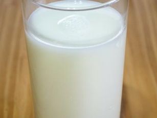 pieno stikline 1