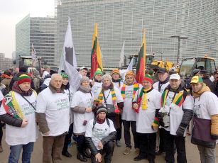 tamaviciene briuselyje_pieno_milteliu_karas